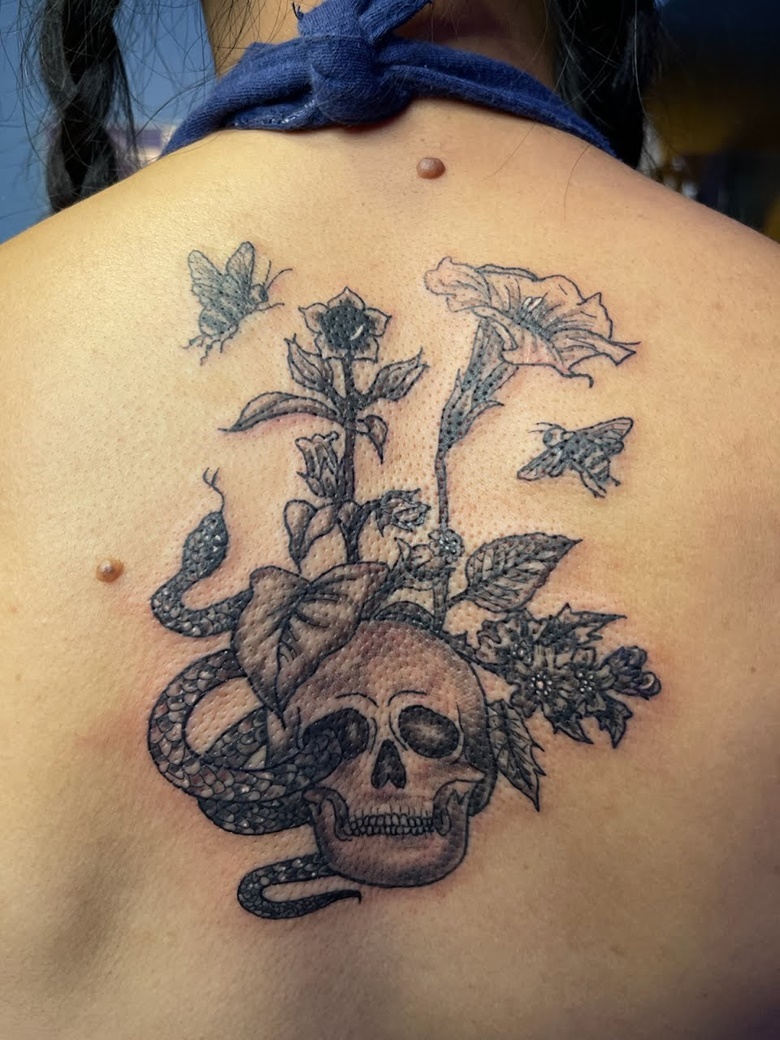 poison-and-bee-tattoo